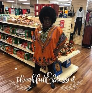 Meet your Posher, Sharon